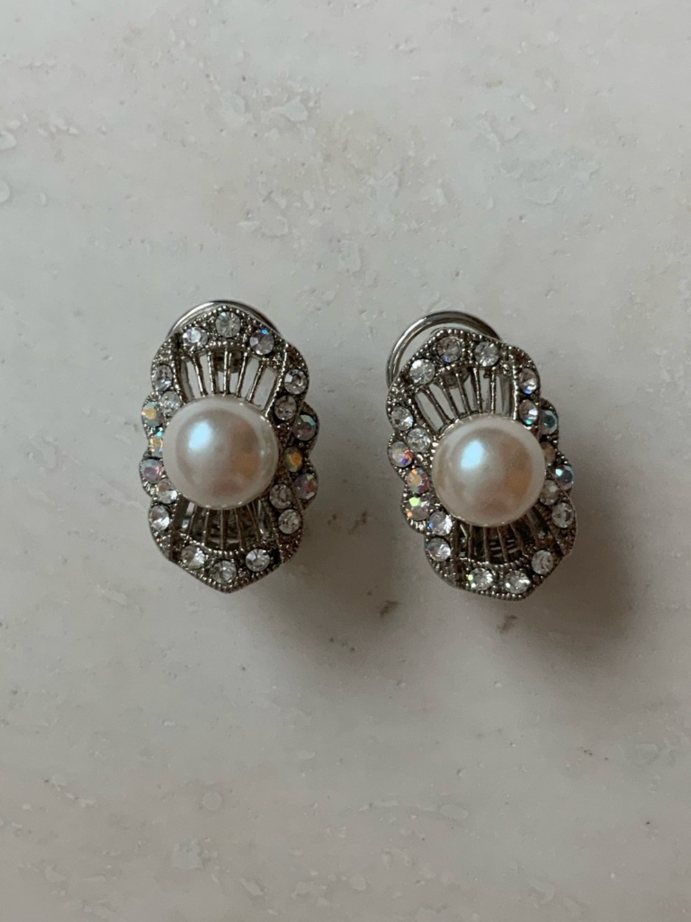 Chic Pearl & Crystal Vintage Rucinni Earrings NWOT
